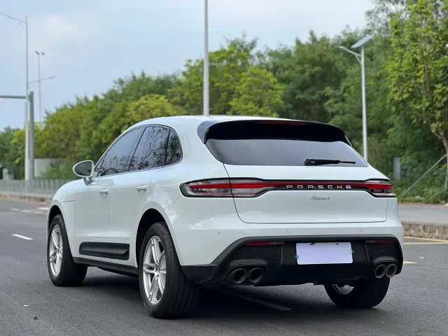 Porsche Macan — Фото автомобиля 16