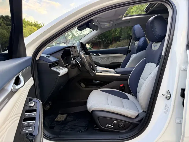 Geely Xingrui — Фото автомобиля 4
