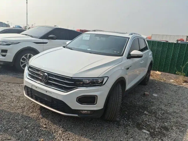 Фотография автомобиля — Volkswagen T-Roc