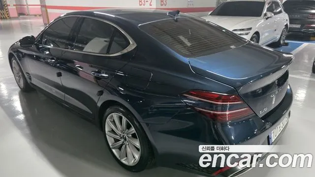 Genesis G70 New — Фото автомобиля 2