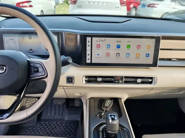 Geely ICON — Фото автомобиля 5