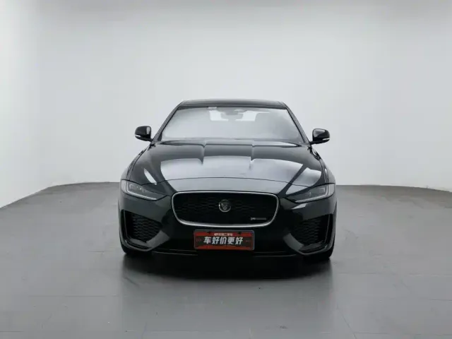 Jaguar XEL — Фото автомобиля 3