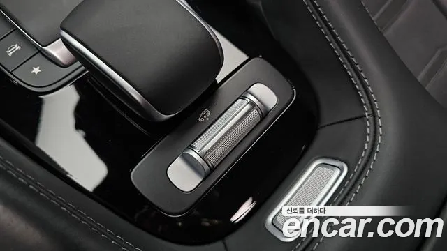 Mercedes-Benz GLE-Class — Фото автомобиля 17