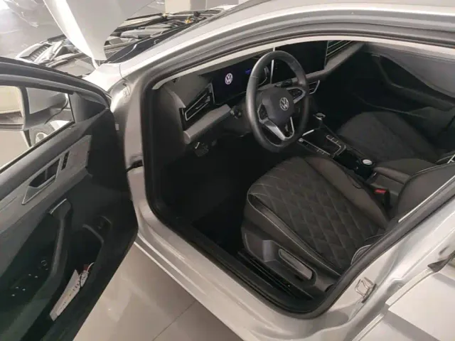Volkswagen Sagitar — Фото автомобиля 15
