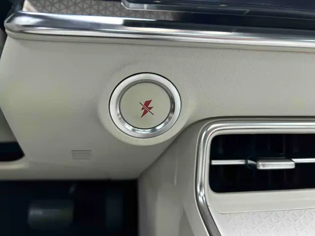 Toyota BoZhi 3X — Фото автомобиля 10
