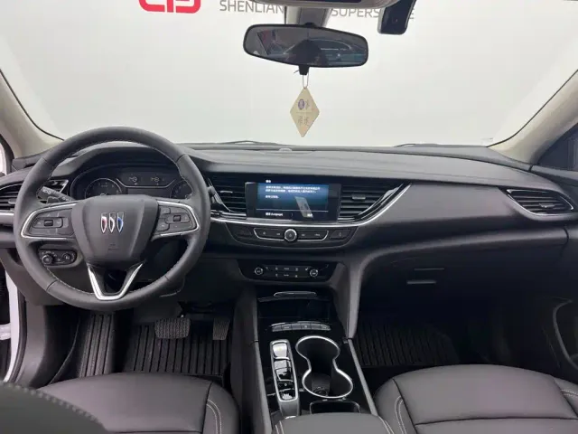 Buick Regal — Фото автомобиля 7