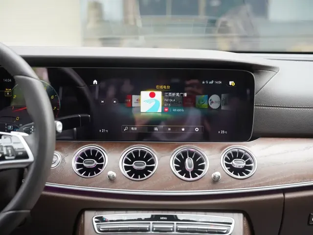 Mercedes-Benz E-Class — Фото автомобиля 17