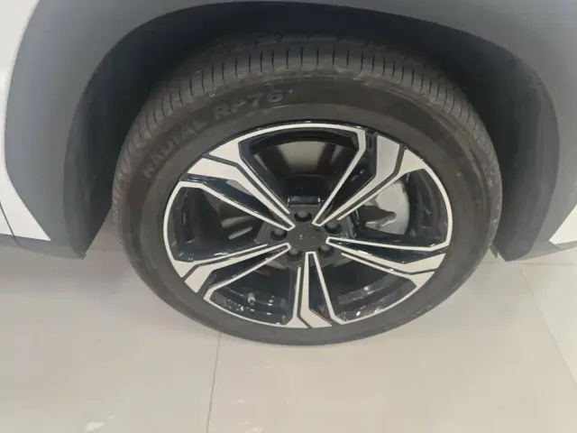 Geely Galaxy L7 — Фото автомобиля 6