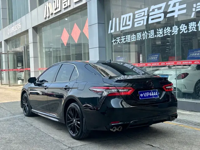 Toyota Camry — Фото автомобиля 4