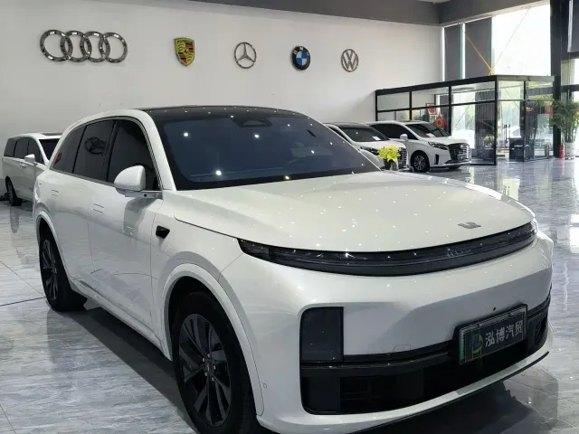 Li Auto L7 — Фото автомобиля 3
