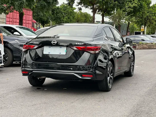 Nissan Sylphy — Фото автомобиля 9