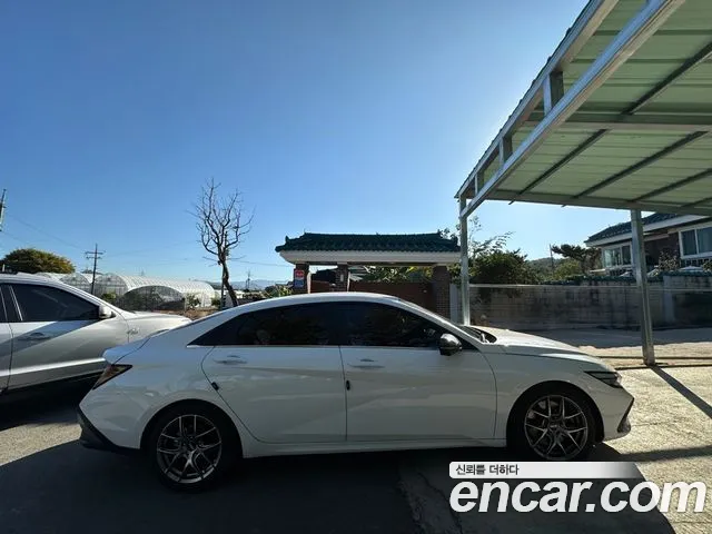 Hyundai Avante — Фото автомобиля 3