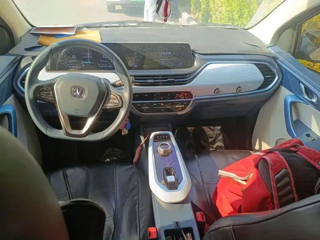 Changan Benben E-Star — Фото автомобиля 10
