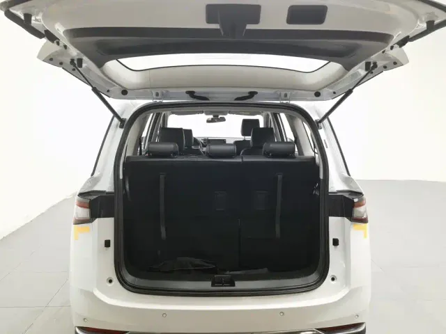 Wuling Jiachen — Фото автомобиля 16