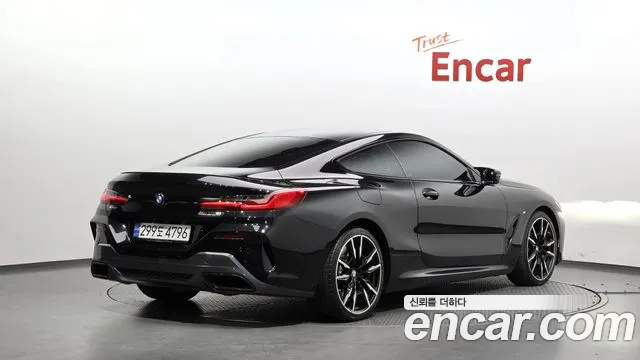 BMW 8 Series G15 — Фото автомобиля 2