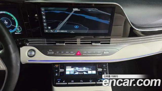 Hyundai Grandeur (New) Hybrid — Фото автомобиля 14