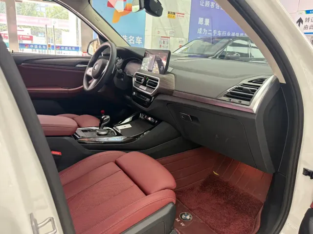 BMW X3 — Фото автомобиля 14