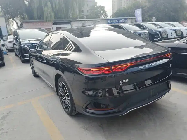 BYD Han — Фото автомобиля 4