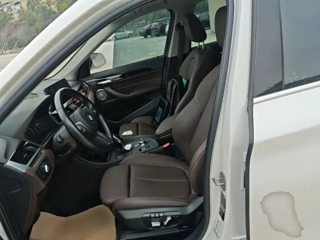 BMW X1 — Фото автомобиля 14