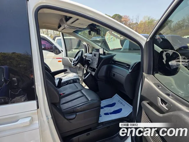 Hyundai Staria Staria Карго 3 места — Фото автомобиля 10