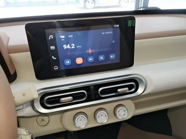 Wuling Hongguang Mini EV — Фото автомобиля 12