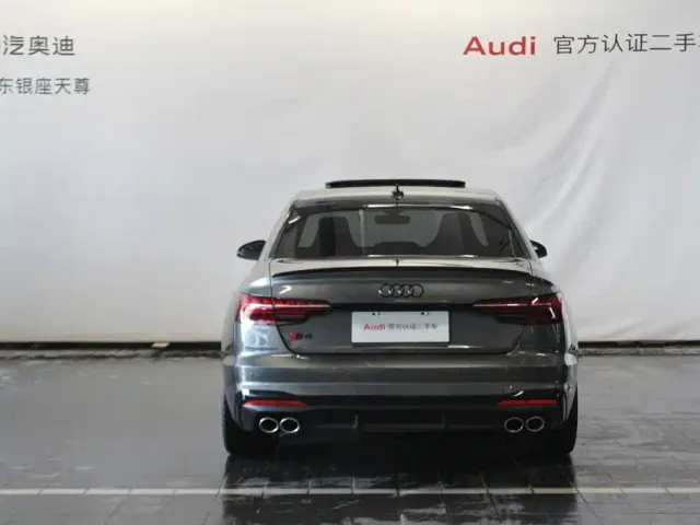 Audi S4 — Фото автомобиля 7