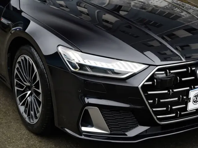Audi A7L — Фото автомобиля 10