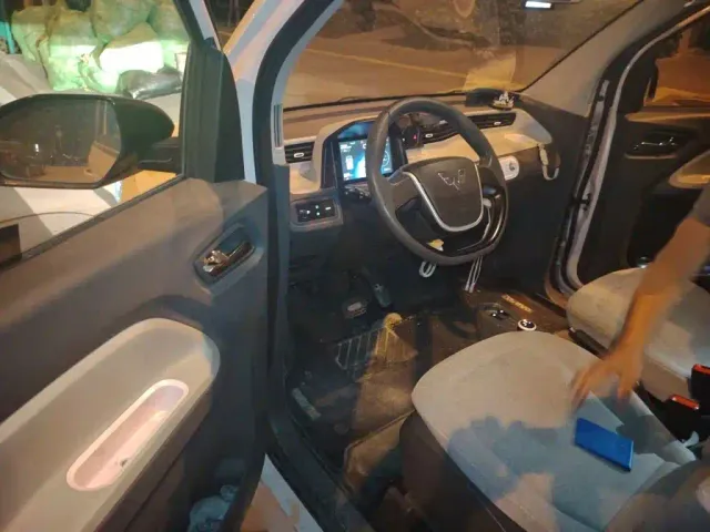 Wuling Hongguang Mini EV — Фото автомобиля 13