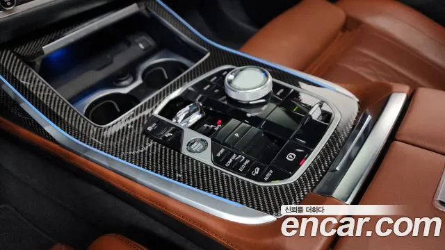 BMW X7 xDrive 40d M Sport 7 мест — Фото автомобиля 9