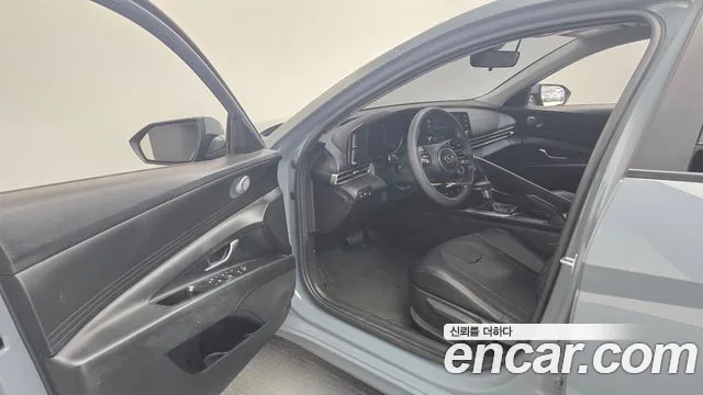 Hyundai AVANTE Avante (CN7) — Фото автомобиля 11