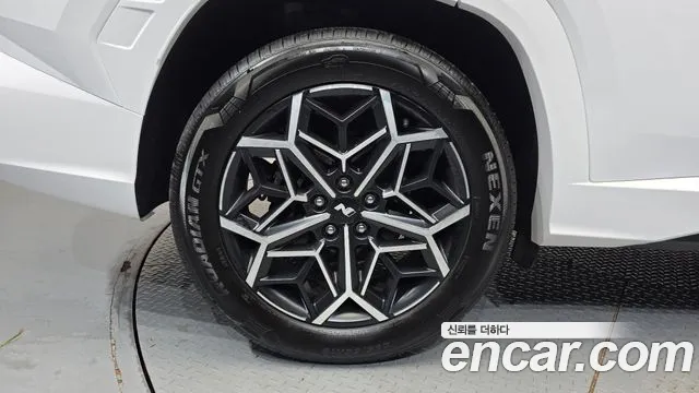 Hyundai Tucson Tucson (NX4) Бензин 1.6 турбо 2WD — Фото автомобиля 20