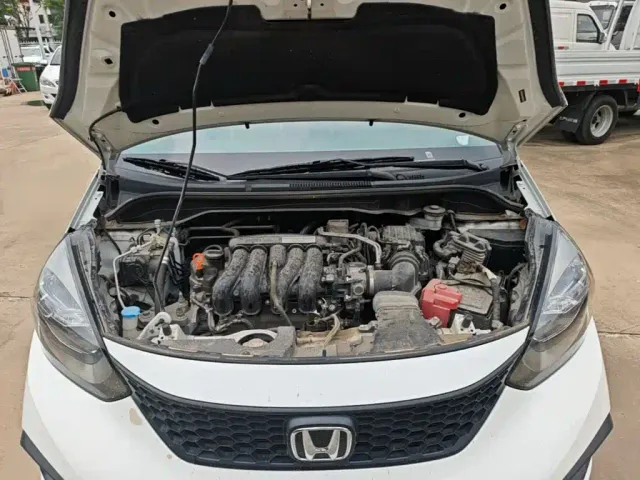 Honda Fit — Фото автомобиля 19