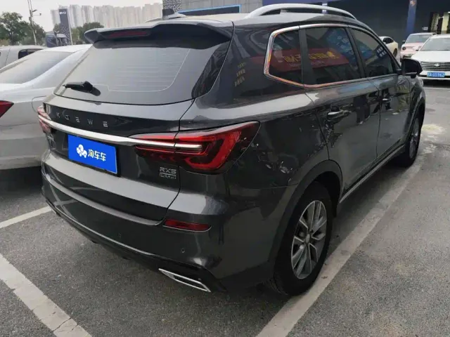 Roewe RX5 — Фото автомобиля 3