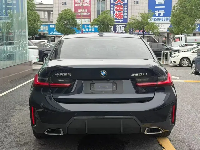 BMW 3 Series — Фото автомобиля 11