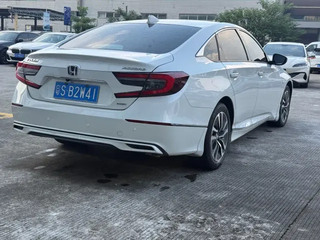 Honda Accord — Фото автомобиля 7