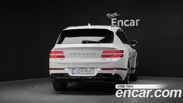 Genesis GV80 — Фото автомобиля 4