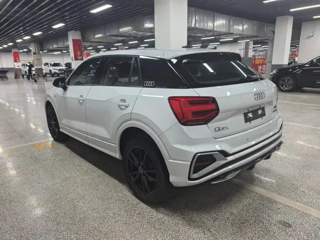 Audi Q2L — Фото автомобиля 4