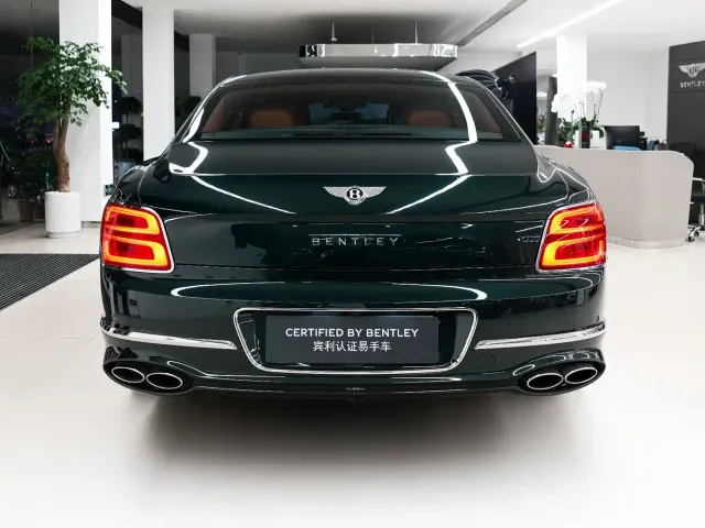 Bentley Flying Spur — Фото автомобиля 4