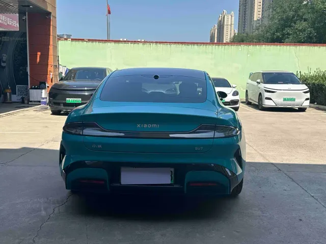 Xiaomi SU7 — Фото автомобиля 5