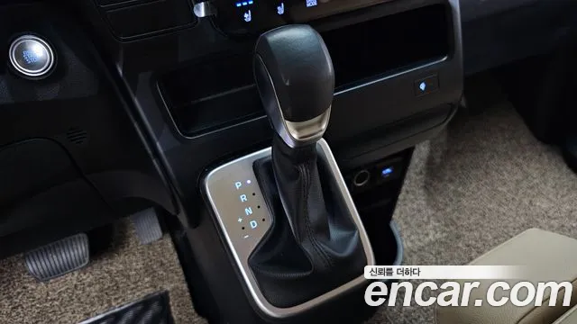 Hyundai Staria — Фото автомобиля 9