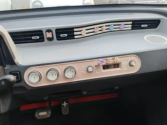 Wuling Hongguang Mini EV — Фото автомобиля 12