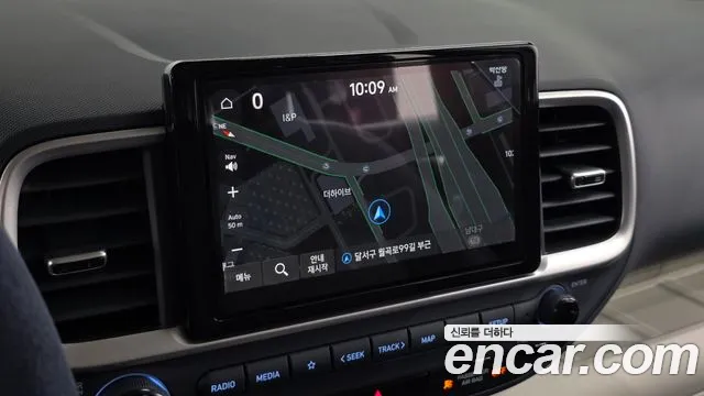 Hyundai Venue — Фото автомобиля 13