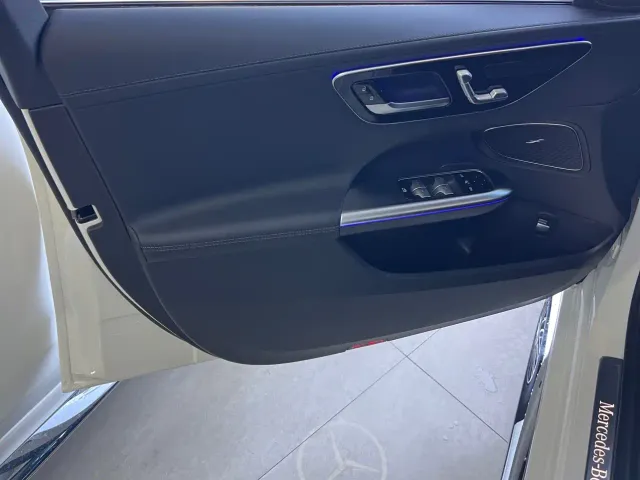 Mercedes-Benz C-Class — Фото автомобиля 12