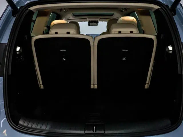 Li Auto Li i8 2025 Standard Edition — Фото автомобиля 7