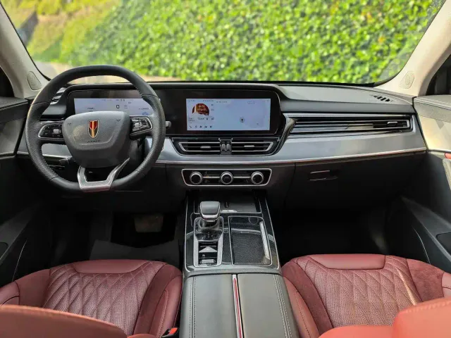 Hongqi HS5 — Фото автомобиля 4