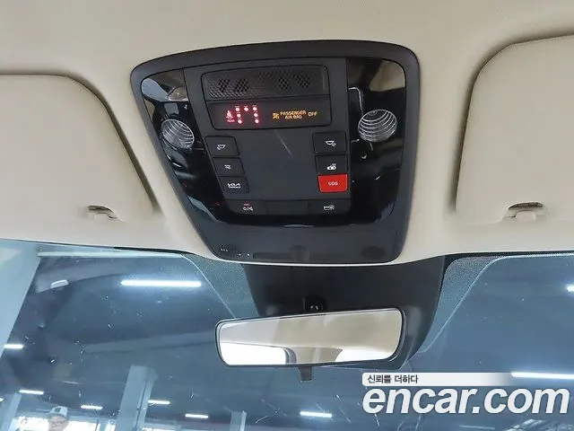 Kia Carnival Generation 4 — Фото автомобиля 16
