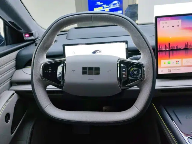 Geely Galaxy Xingyao 8 — Фото автомобиля 15