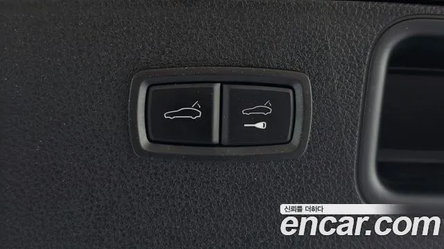 Porsche Macan — Фото автомобиля 16