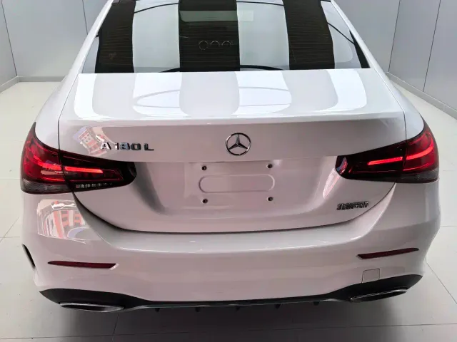 Mercedes-Benz A-Class — Фото автомобиля 5
