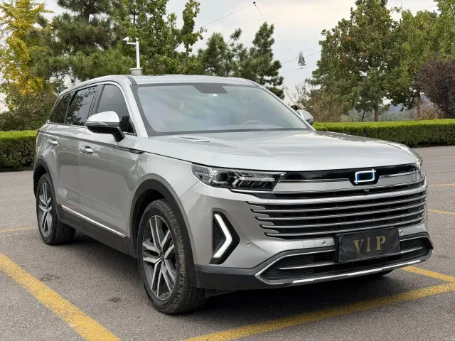 Bestune T99 — Фото автомобиля 2